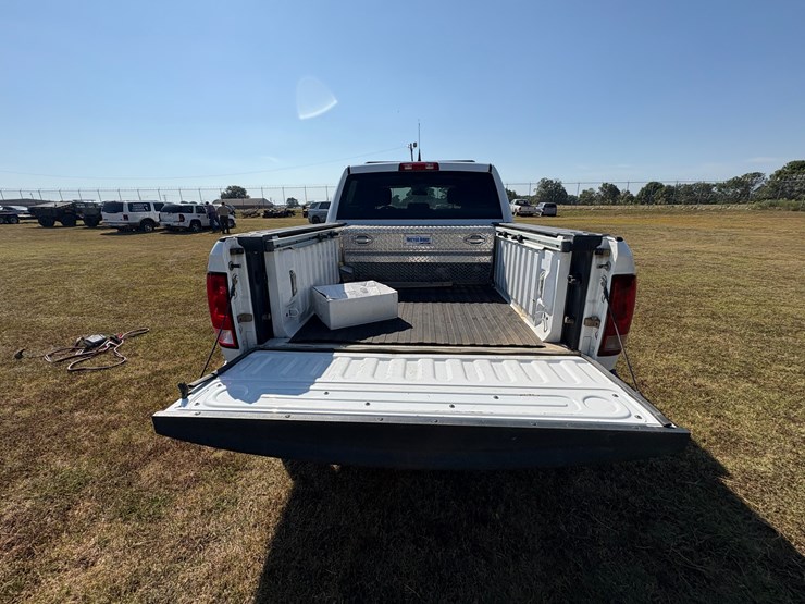 2017-dodge-1500-image-10