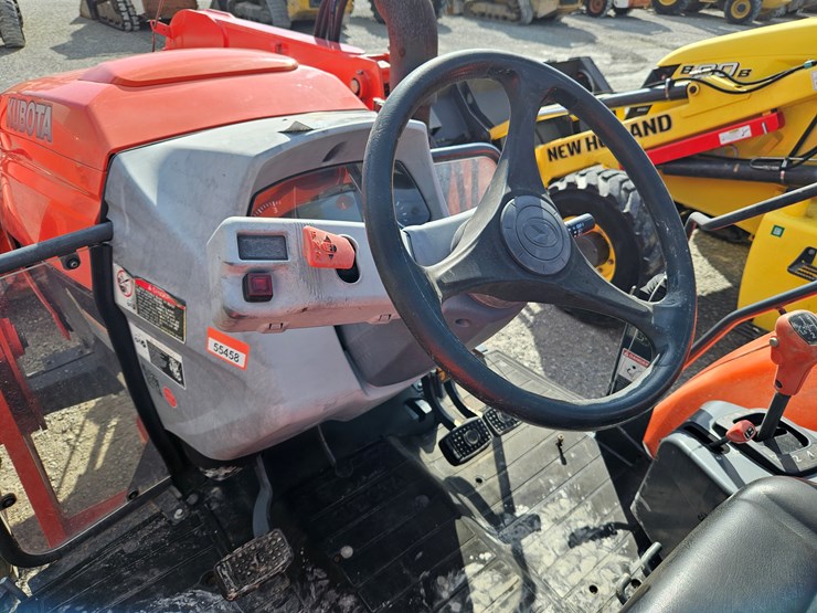 2018-kubota-m6s-111-image-12