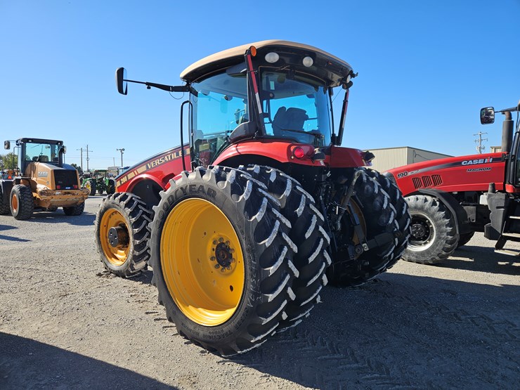 2013-versatile-260-image-13