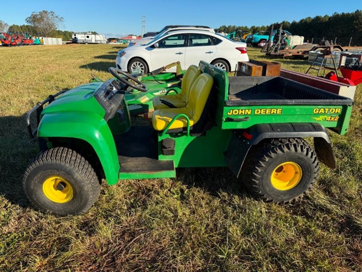 john-deere-gator-image-7