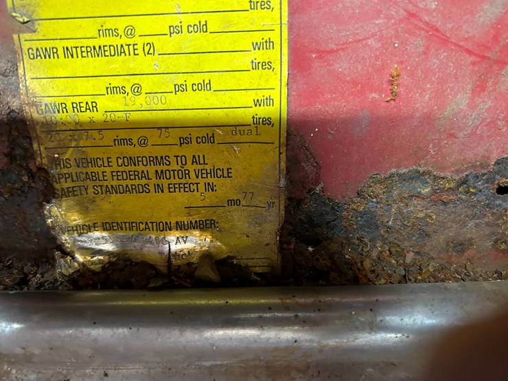 #22556-•-howe-load-star-1800-s/a-daycab-fire-truck-d0532ghb25589-image-71