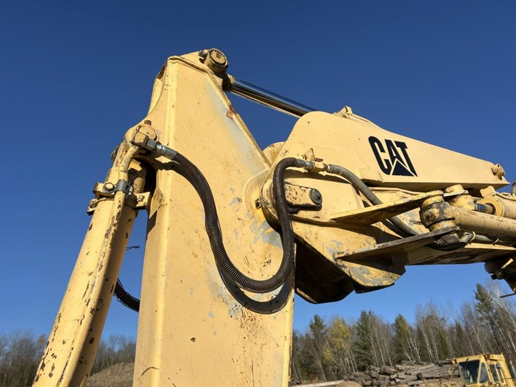 caterpillar-307-image-22