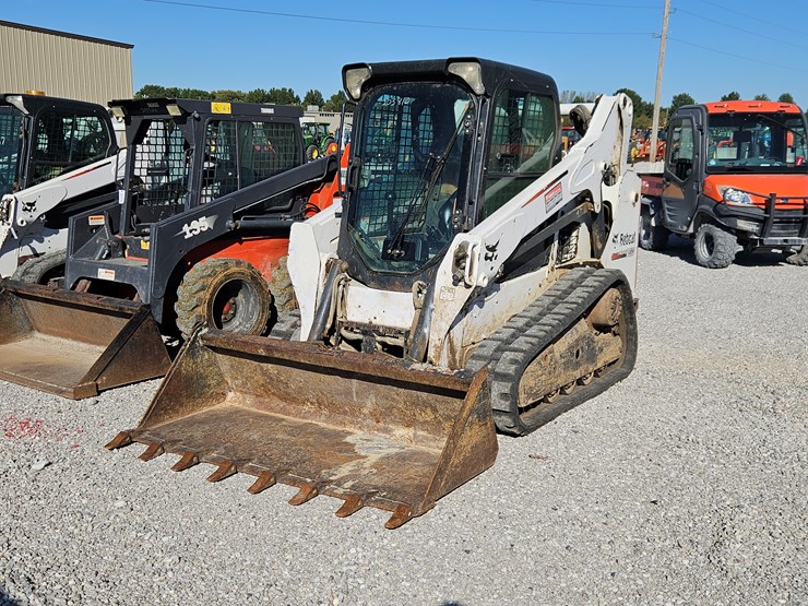 2013-bobcat-t590-image-1