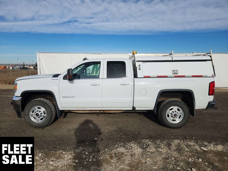 2018-gmc-sierra-2500hd-image-26
