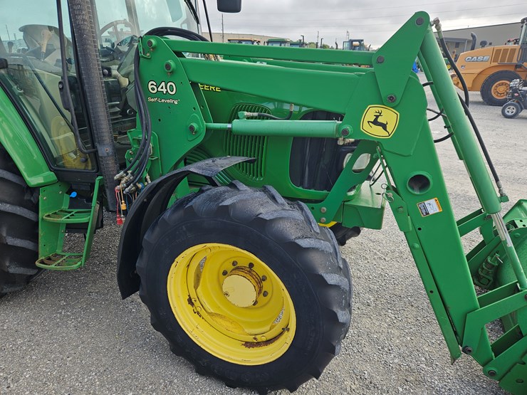 2006-john-deere-6420-image-21