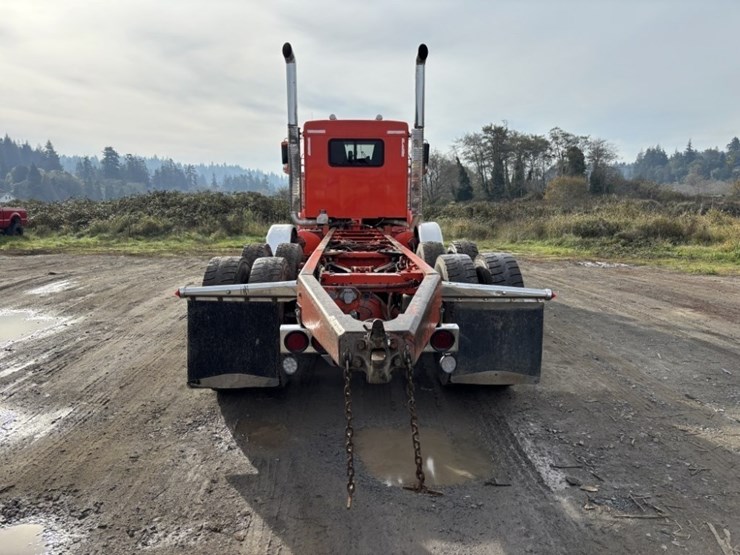 2016-kenworth-w900-image-4