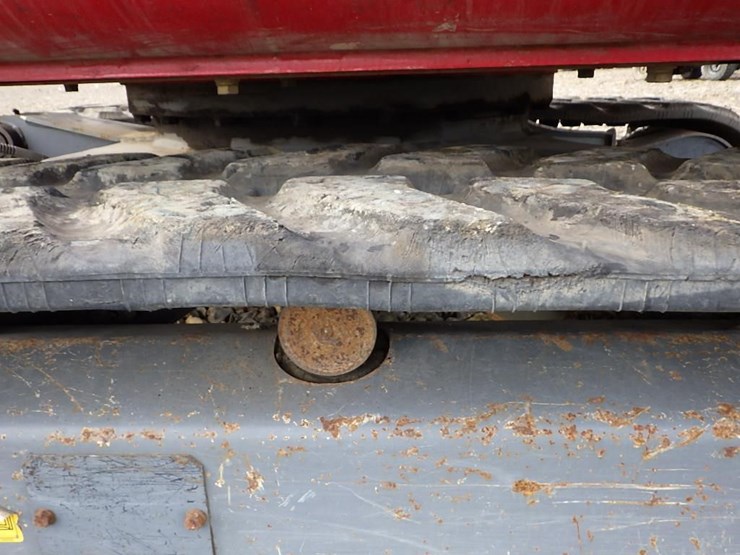 takeuchi-tb260-image-38