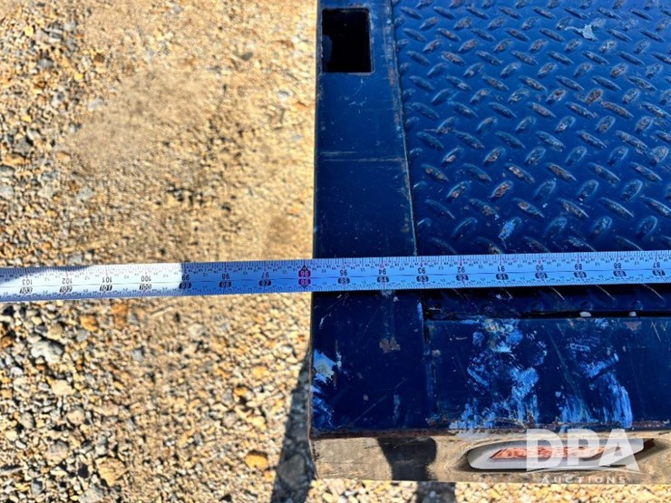 2013-chevrolet-3500hd-image-47