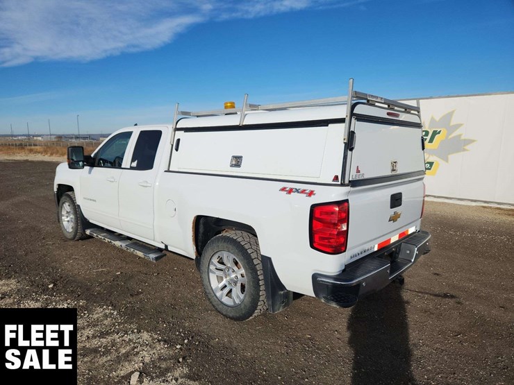 2017-chevrolet-silverado-1500-image-3