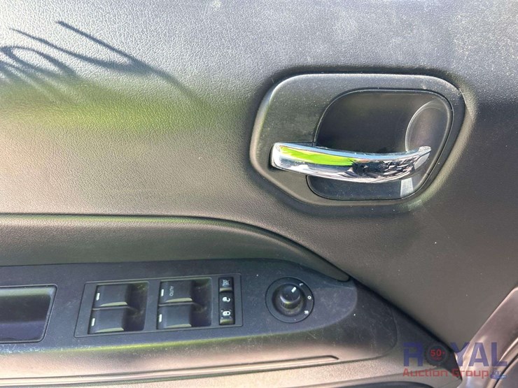 2017-jeep-patriot-image-11