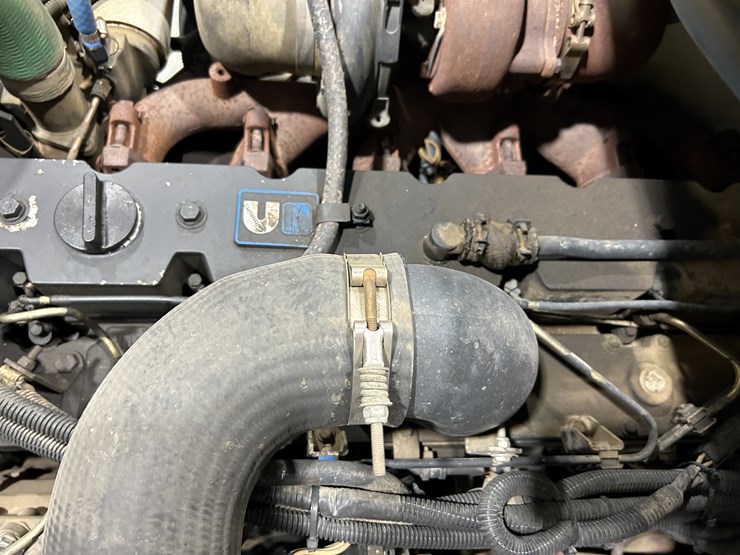 1993-freightliner-fl80-image-26