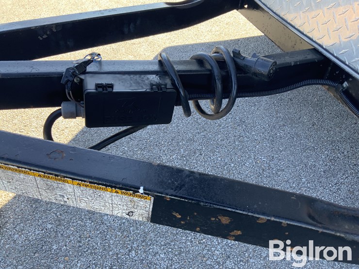 2005-united-expressline-image-12