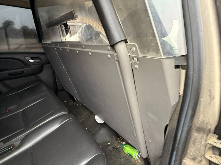 2014-chevrolet-tahoe-image-29