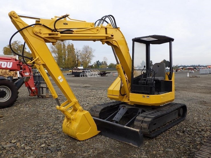 komatsu-pc50uu-1-image-1