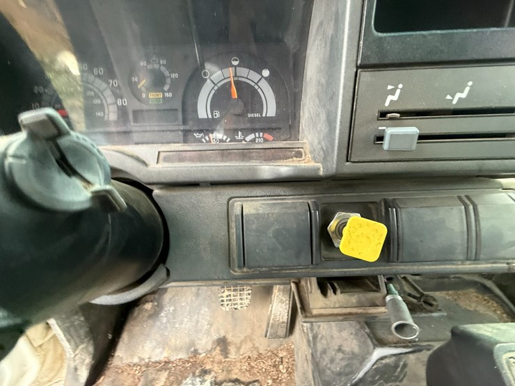 2002-caterpillar-3126-image-58