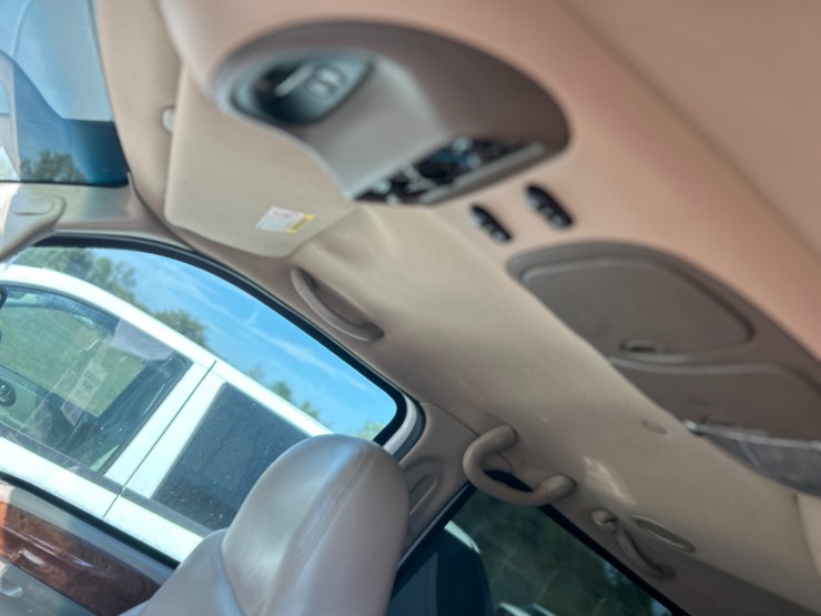 2000-ford-excursion-image-33