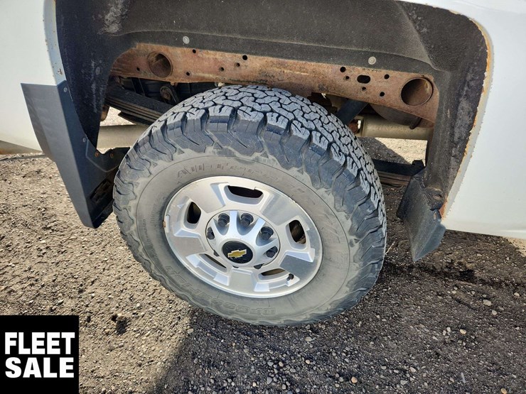 2016-chevrolet-silverado-2500hd-image-35