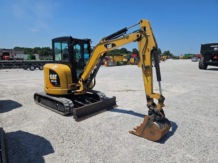 2020-caterpillar-303.5-image-1