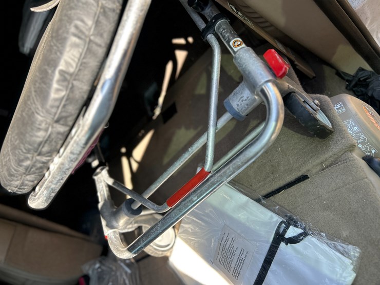 2000-ford-excursion-image-23