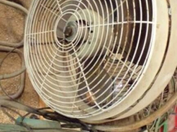 2---metal-fans-image-3