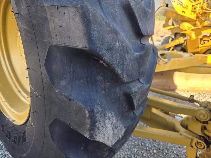 caterpillar-140-image-65