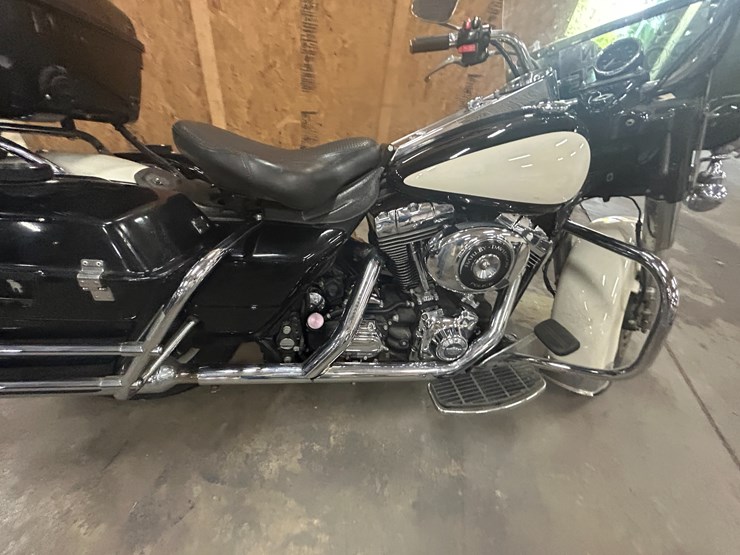 #27034-•-2003-harley-davidson-police-road-king-motorcycle-vin:-1hd1fhw183y736720-image-11