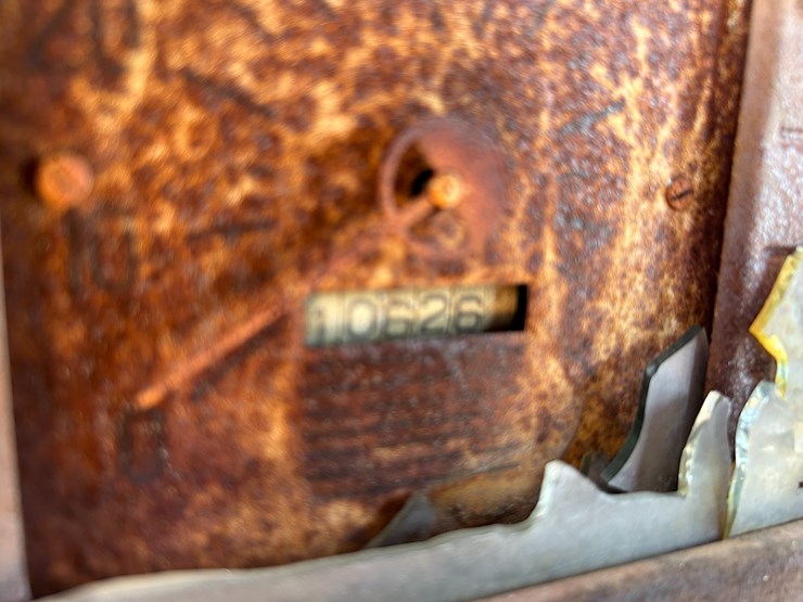 international-700-image-29