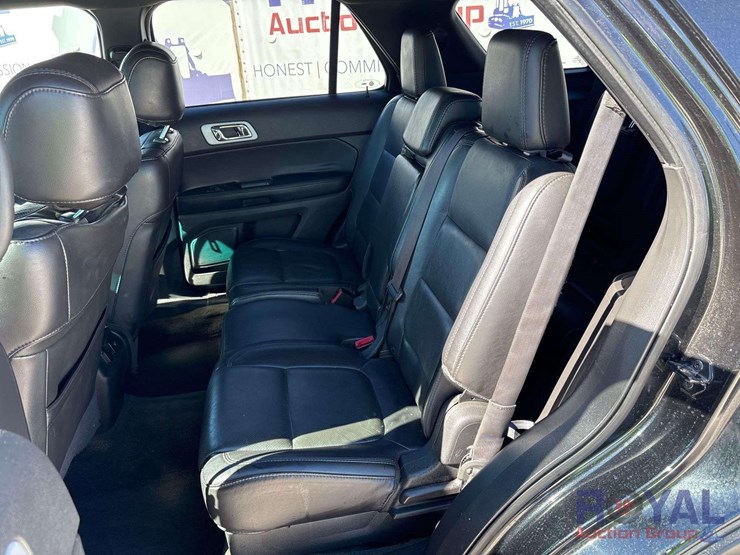 2014-ford-explorer-limited-image-23