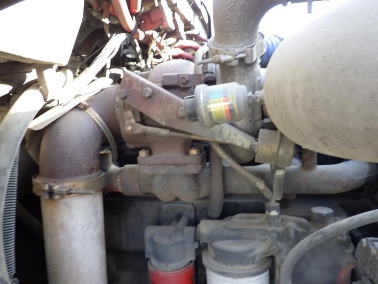 2002-freightliner-fl50-image-14