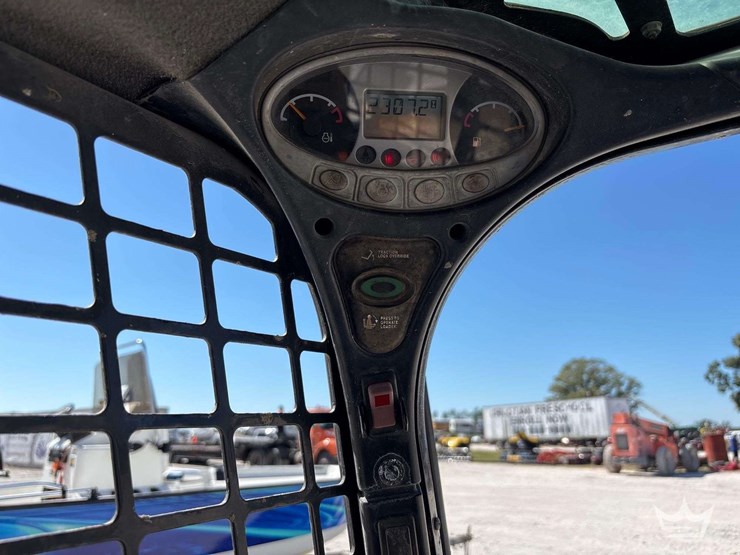 2018-bobcat-t590-image-23