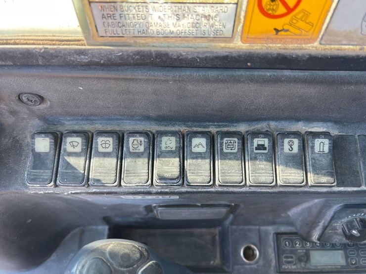 takeuchi-tb285-image-34