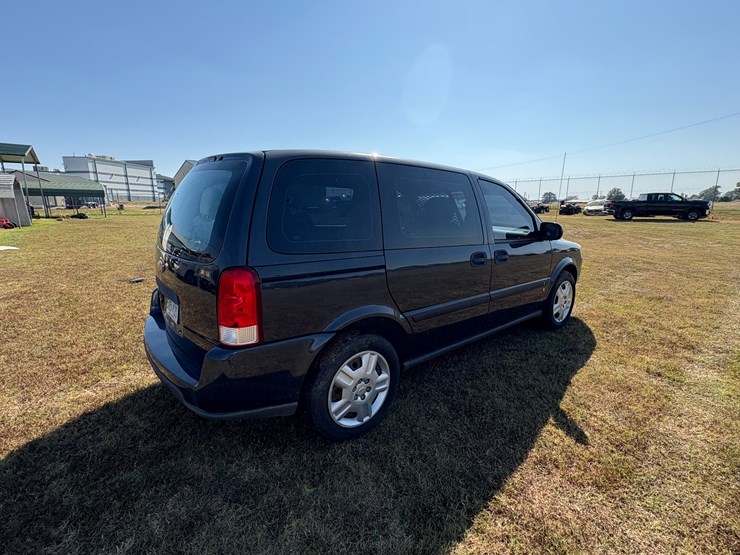 2008-chevrolet-uplander-image-3