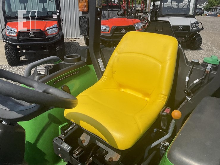 2020-john-deere-3025e-image-18