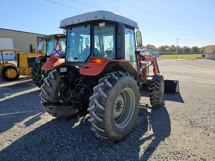 massey-ferguson-471-image-21