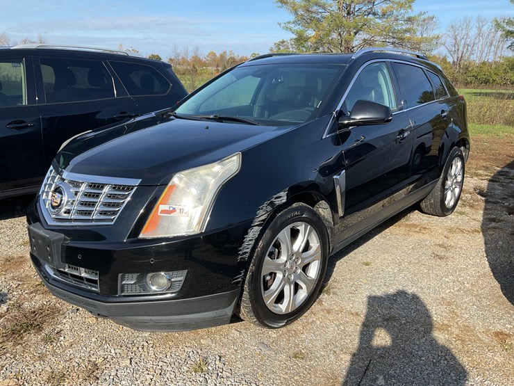 2015-cadillac-srx-image-2