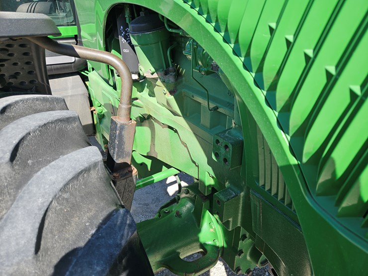 2005-john-deere-8420-image-3