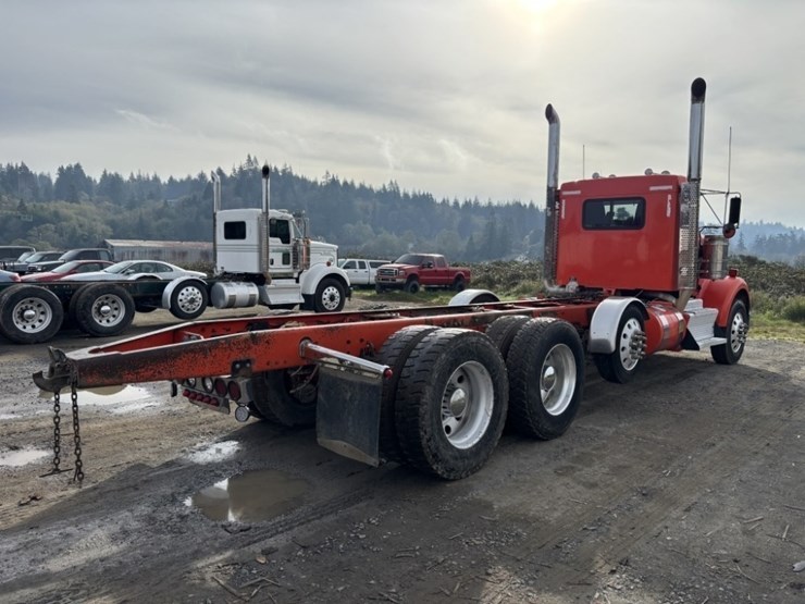 2016-kenworth-w900-image-5