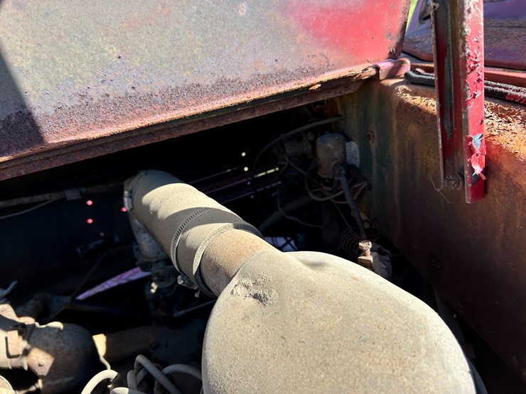 international-700-image-32