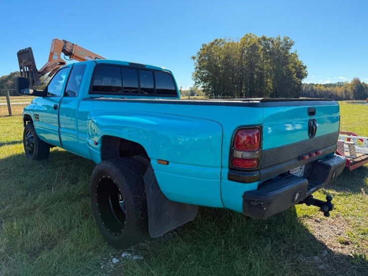 1996-dodge-ram-3500-image-6