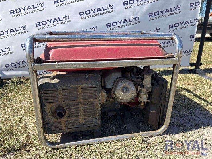 honda-em3500sx-portable-gasoline-generator-image-4