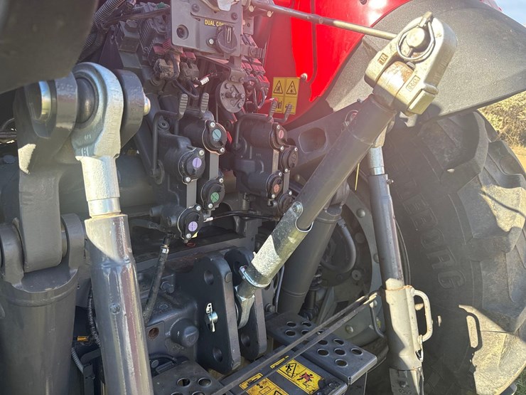 2021-massey-ferguson-7720s-dyna-6-tractor-image-22
