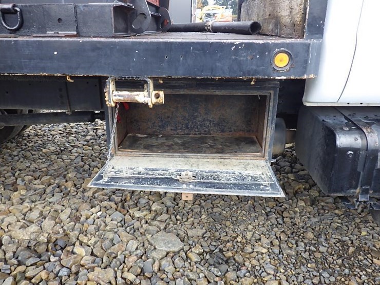 2000-ford-f650-image-19