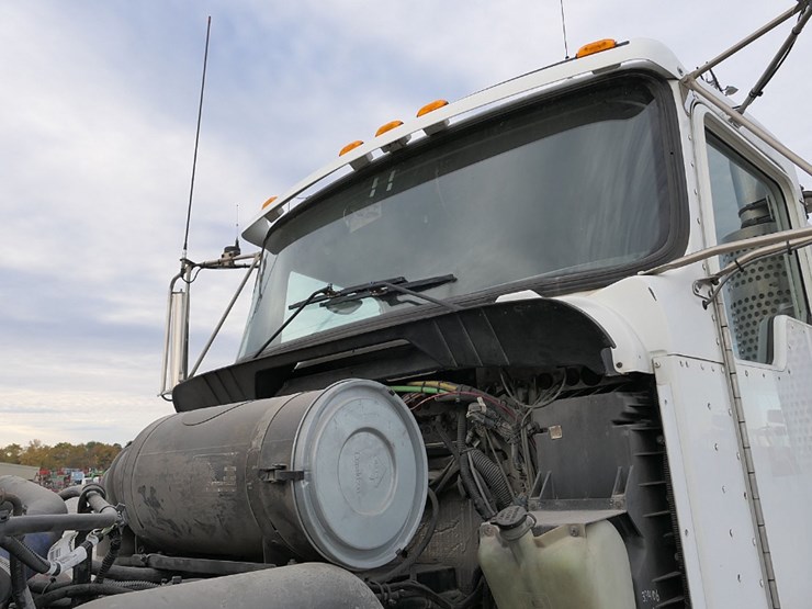 2006-kenworth-t800b-image-28