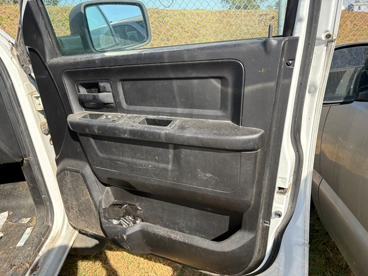 #22548-•-inop-dodge-ram-pickup-image-30
