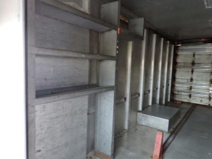 2015-freightliner-mt55-image-22