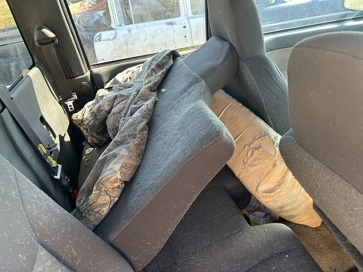 2004-gmc-canyon-image-16