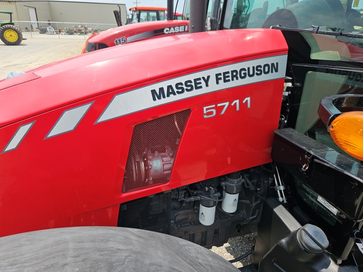 2018-massey-ferguson-5711-image-20