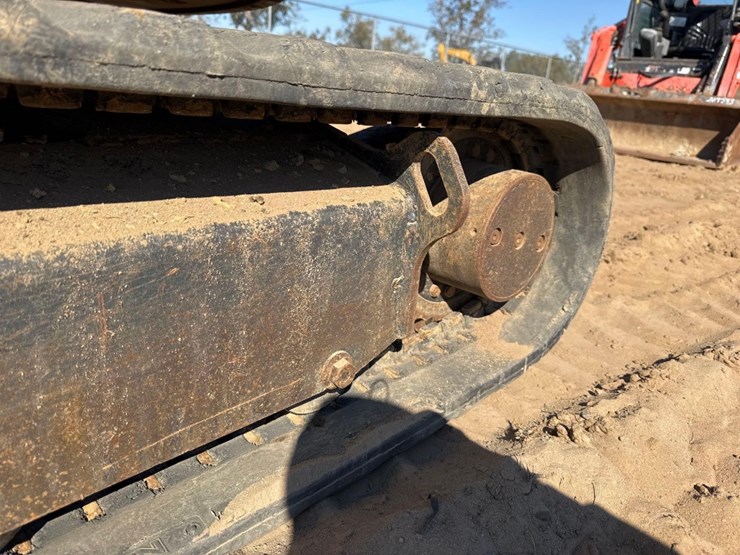 2020-bobcat-e35-image-11