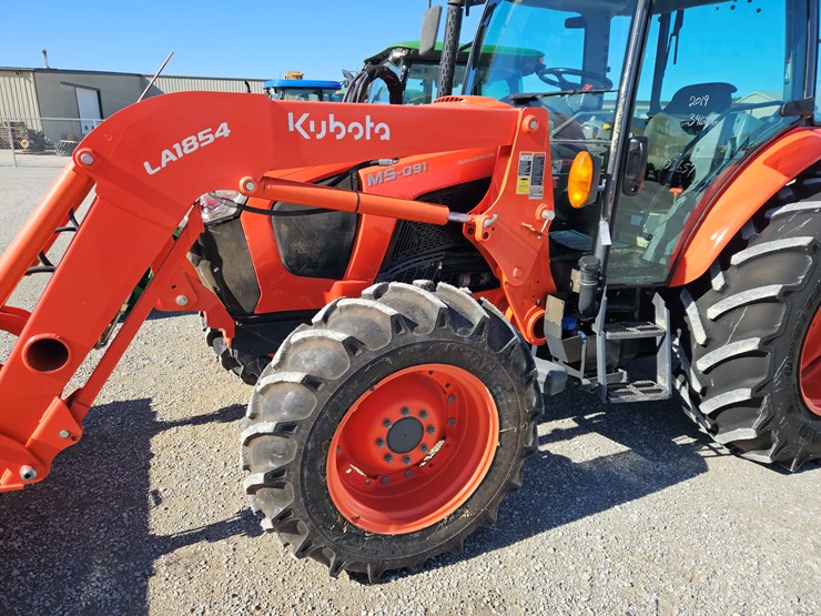 2019-kubota-m5-091-image-6