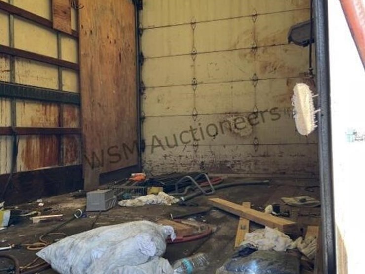 international-4700-image-12